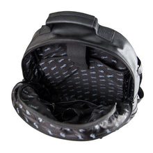 Load image into Gallery viewer, Morral Night